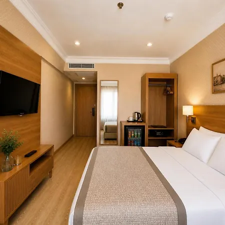 Prens By Gkry Group - Tram And Metro Stops Are Just A Few Min Walk Away