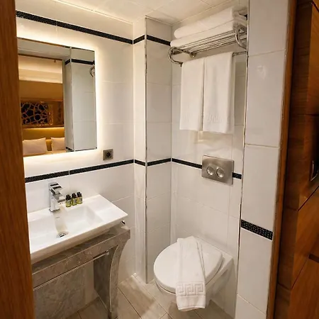 Hotell Prens By Gkry Group - Tram And Metro Stops Are Just A Few Min Walk Away Istanbul